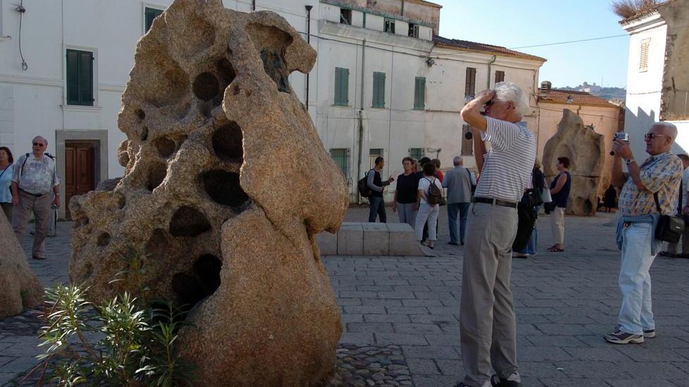 Seddone: «Illumineremo piazza Satta»