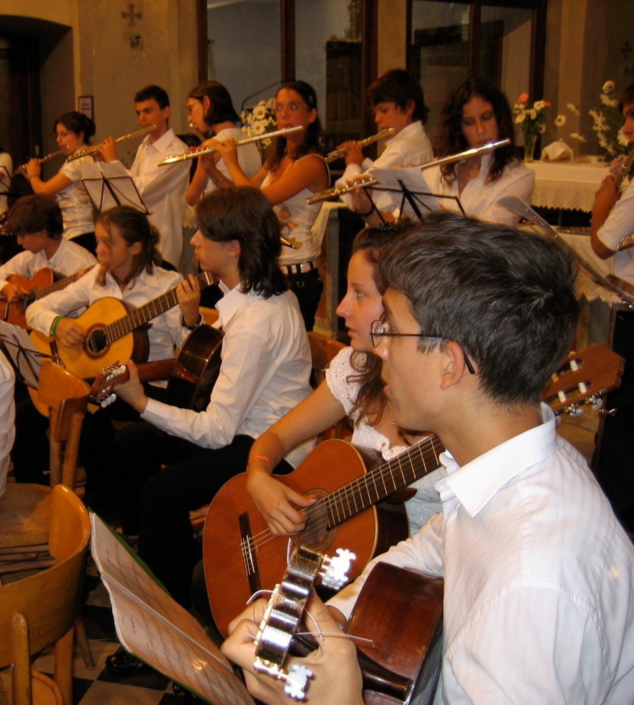 Serramazzoni: Sette note di primavera  Qui si punta sulla musica  