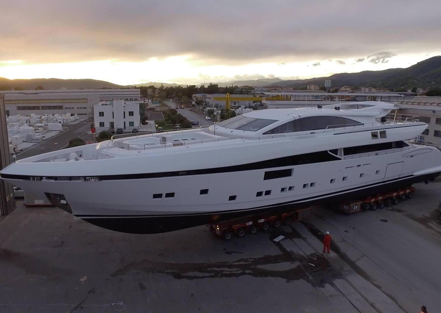 Varo extralusso per lo yacht “su misura” 