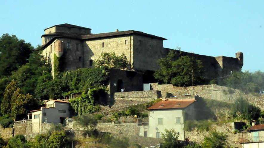 Pasqua record al Castello Piagnaro, quasi 400 turisti per le Statue Stele