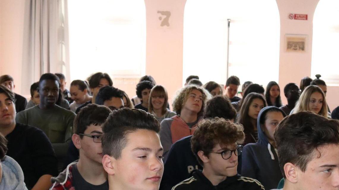 Anche a scuola sale in cattedra Igor Protti