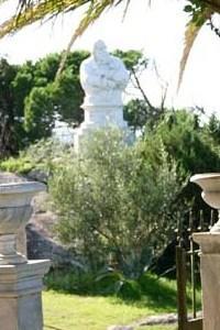 Compendio garibaldino invaso dai turisti