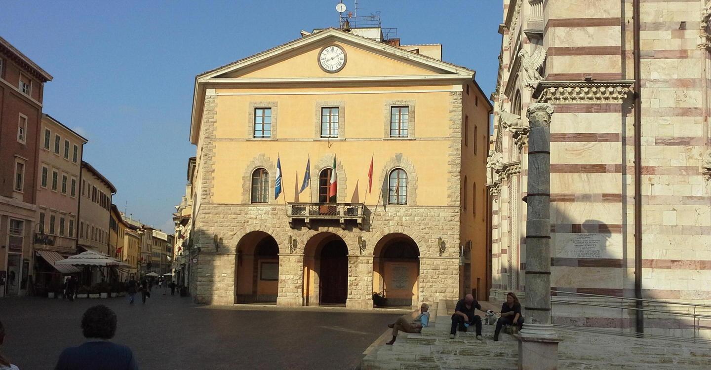 Truffe a nome del Comune «Rivolgetevi alla polizia» 
