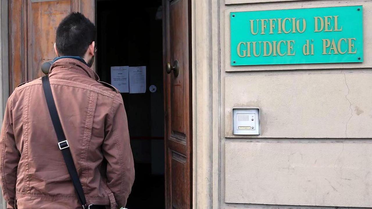 Sanzioni disciplinari ai dipendenti per le condanne del giudice di pace