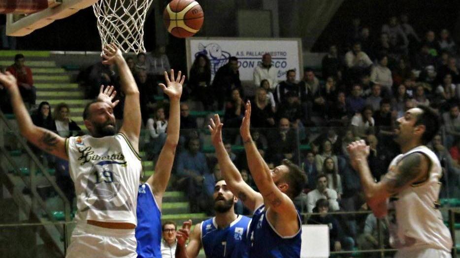 Palla a due, ecco i playoff In tre sognano la serie B