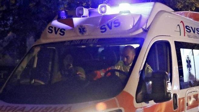 Stroncato da malore a sessant’anni nel centro massaggi