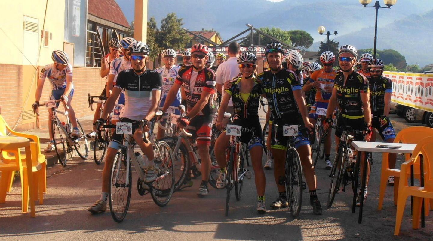 Ciclismo e solidarietà oggi con il prologo del memorial Rota