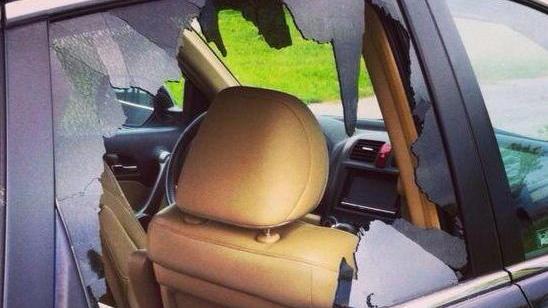 Raid su auto e camper a caccia di soldi arrestato in flagranza