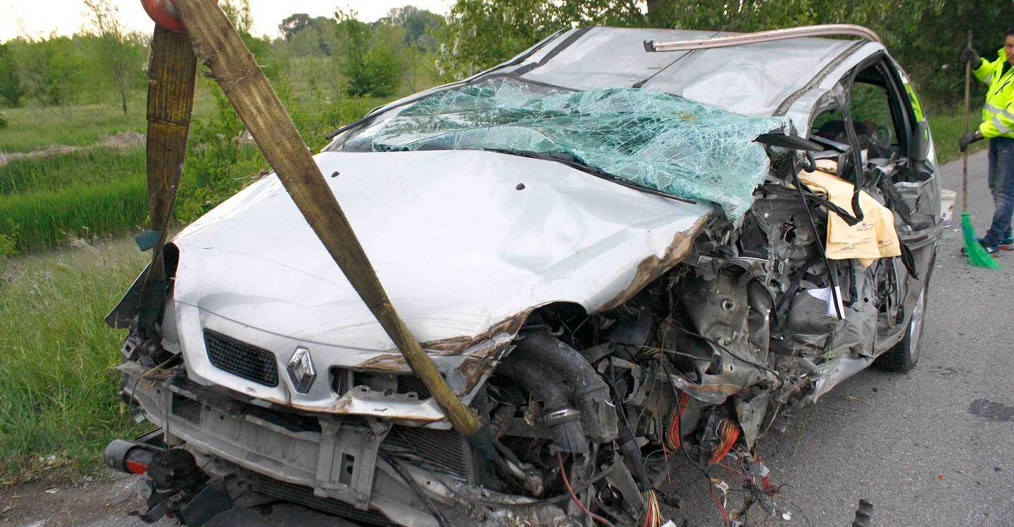 Auto contro tir: sei i feriti   
