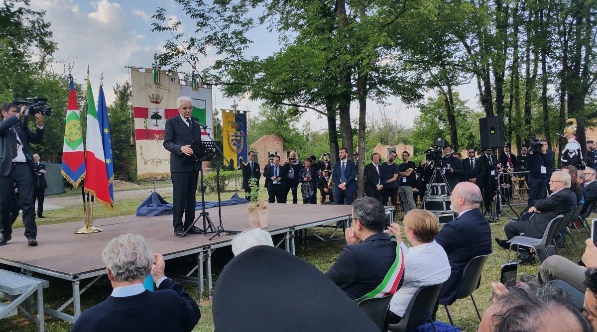 Mattarella a Carpi e Fossoli: "Mai più fascismo, ma ricordare senza odio nè rancore" 