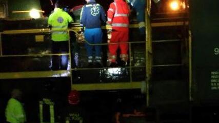 Morto folgorato a 18 anni, il racconto dell'amico: «È salito sul locomotore, poi ho sentito un tonfo»