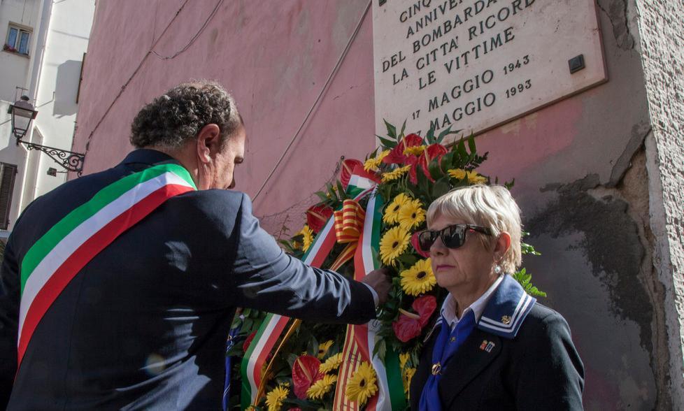 Ricordo dei caduti militari e civili - La Nuova Sardegna