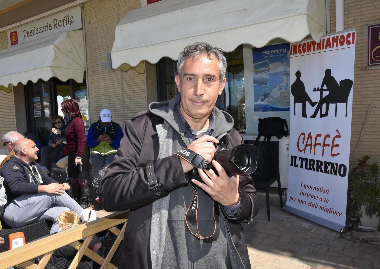 Da Milano a Marina  La “follia” del fotografo 
