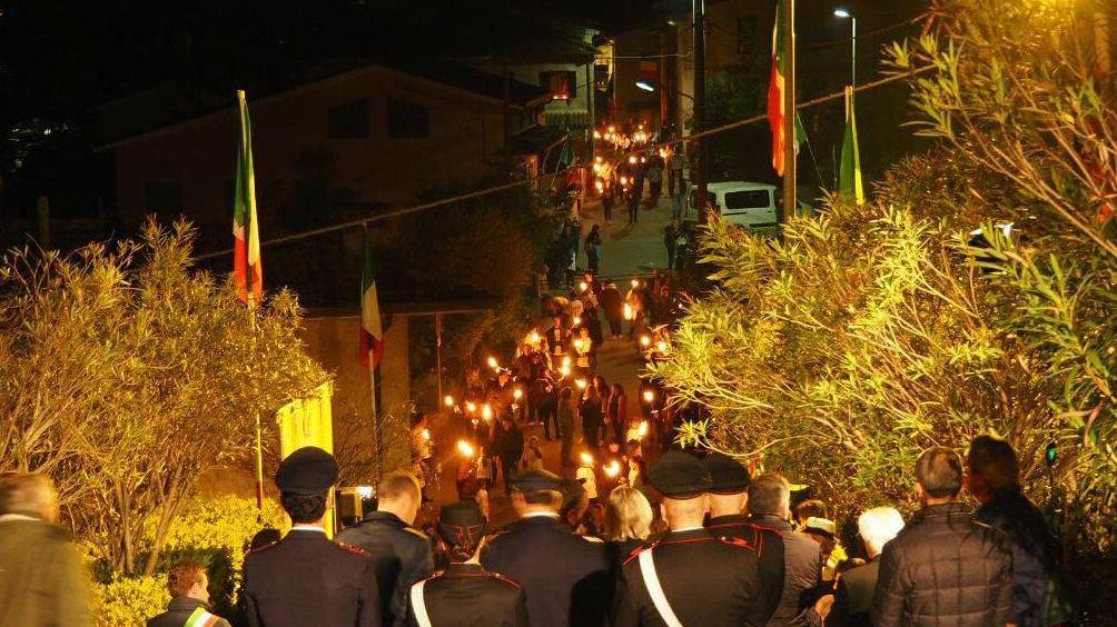 A Marignana con le fiaccole e i fuochi d’artificio