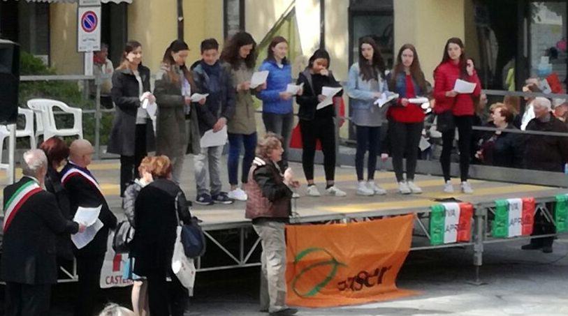 Giovani protagonisti sul palco coi gemelli di Khala e Voreppe
