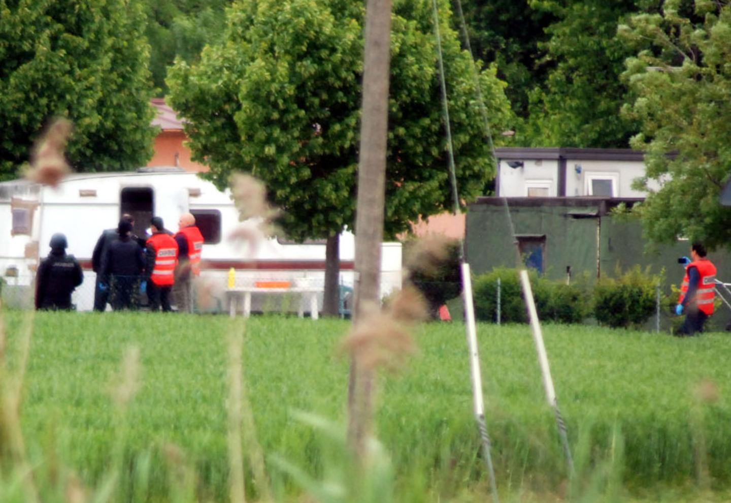 Killer in fuga: setacciato anche il campo nomadi  