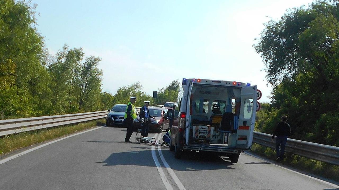 Castelfranco, investe un anziano in bici fugge poi si costituisce