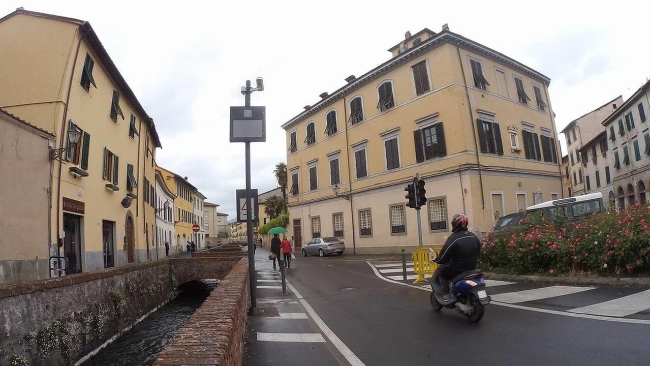 Nuovi varchi spenti: facile “bucare” la Ztl