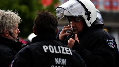 Polizia spara in ospedale Berlino, ferito un uomo