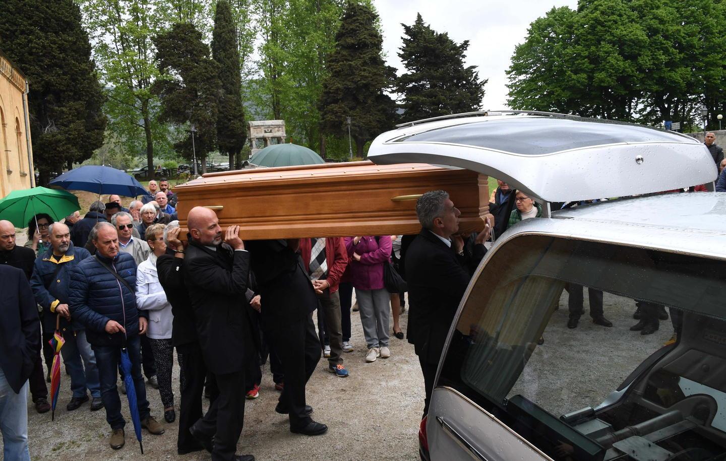 Un applauso per dire grazie all’ex sindaco 