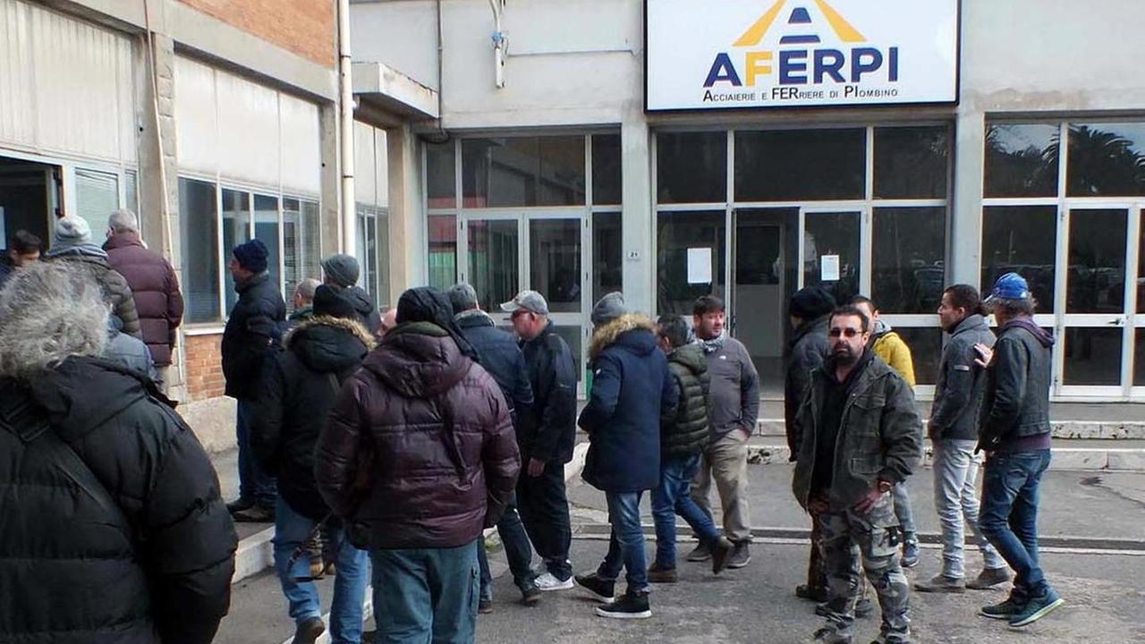 Sindacati oggi in Aferpi «Ma il tavolo è al Mise»