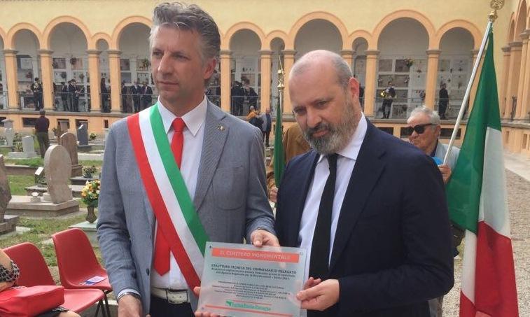 La riconsegna del cimitero sistemato