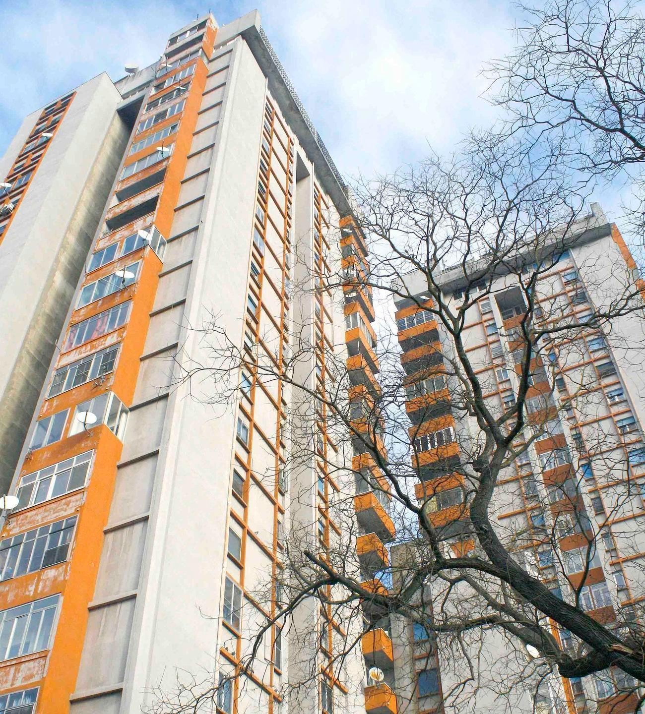 Il Grattacielo  da zona chic a monumento del degrado 