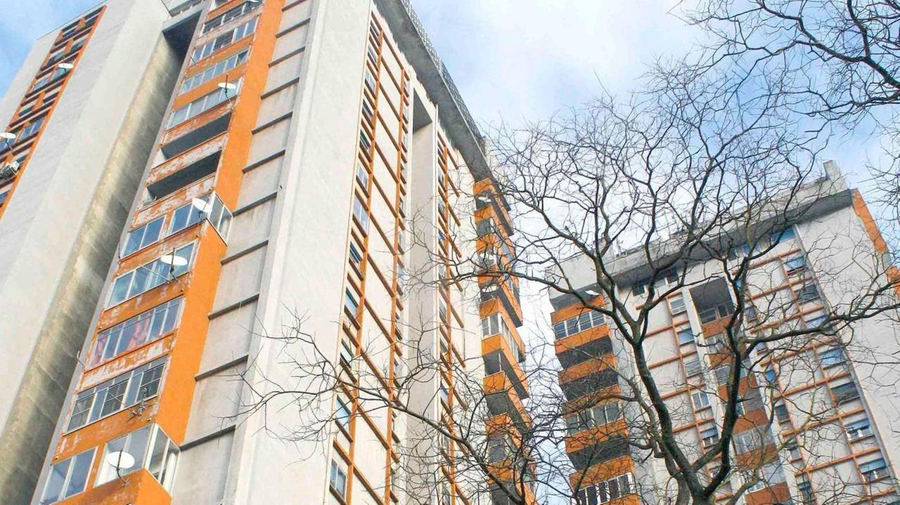 Il Grattacielo da zona chic a monumento del degrado