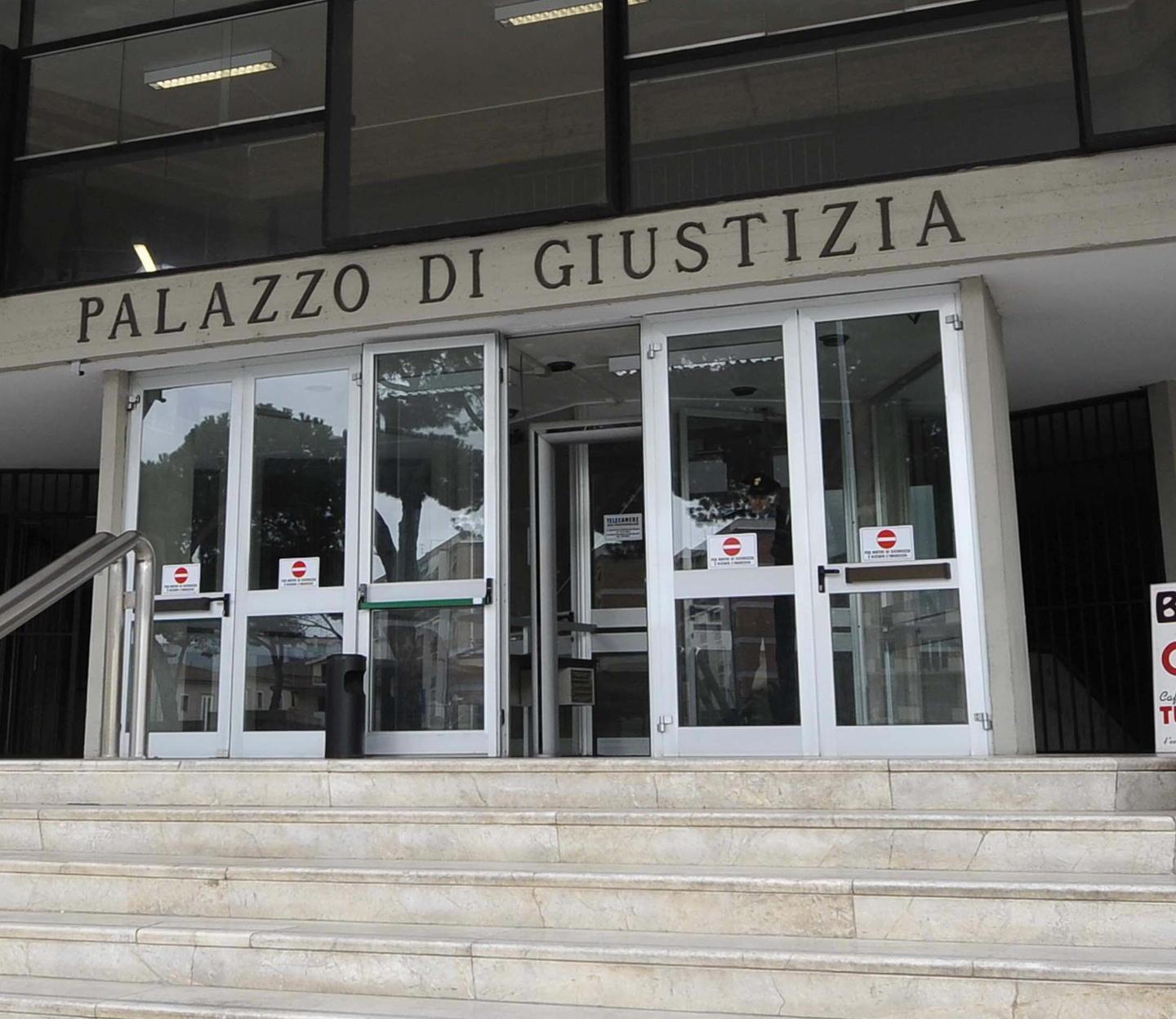 Il Tribunale di Grosseto (Foto d'archivio) 