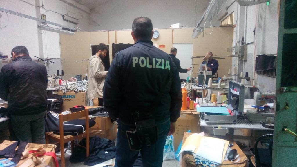 Il controllo nella ditta di confezioni fantasma a San Paolo