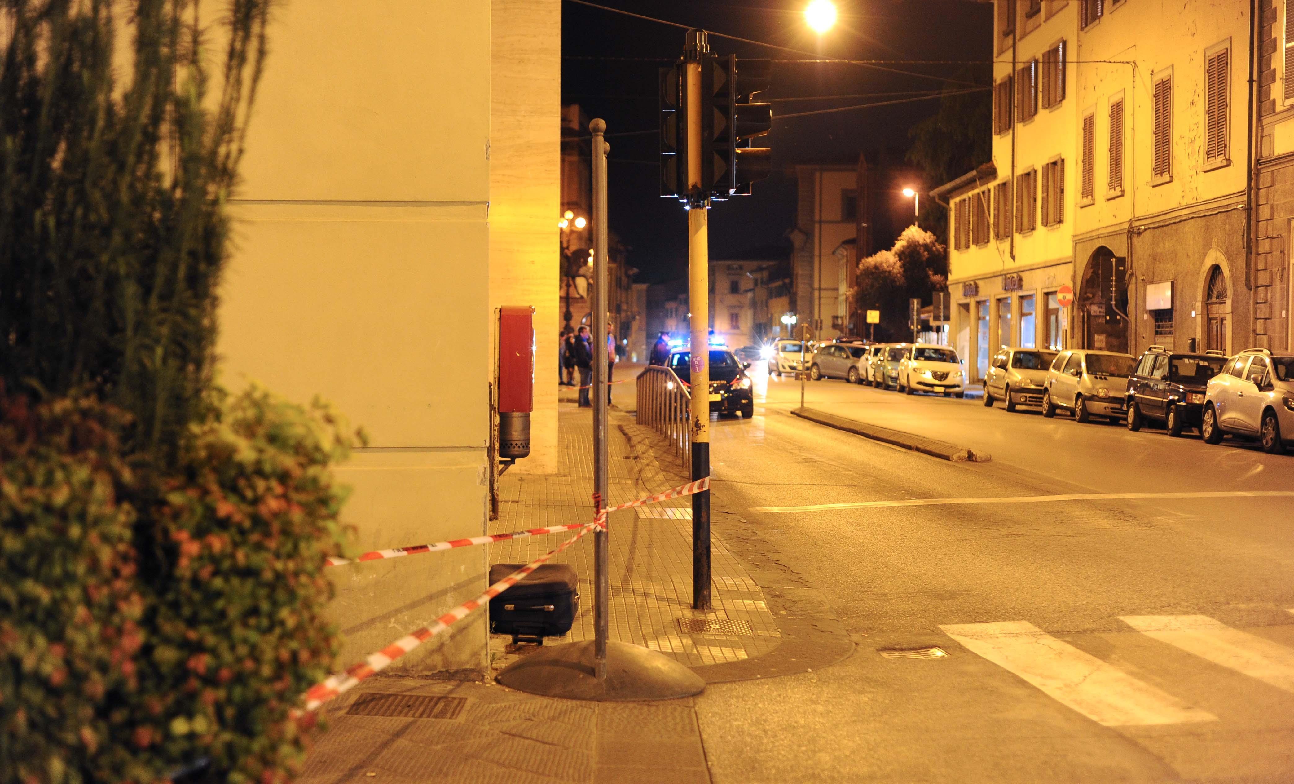 Valigia sospetta, allarme bomba in centro a Pistoia