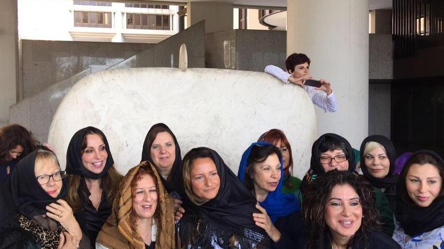 Doppia preferenza, le donne in piazza