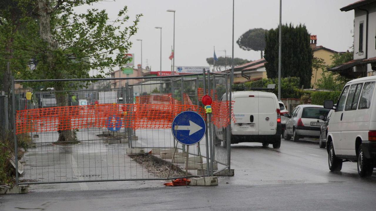 Cotone, i residenti contro l’Aurelia a doppio senso