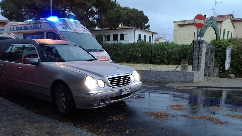 Muore in strada stroncata da un malore