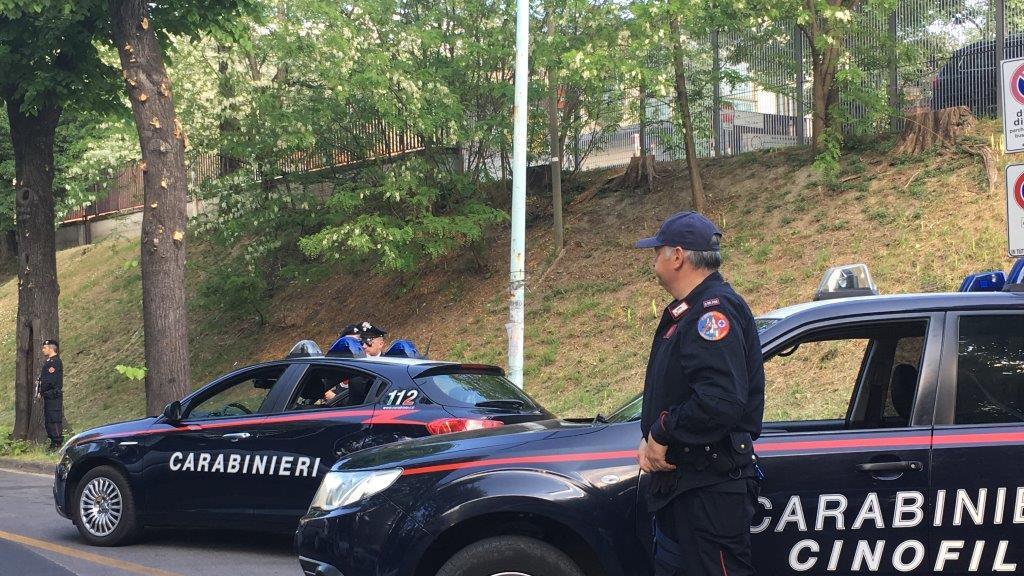 I carabinieri durante un controllo