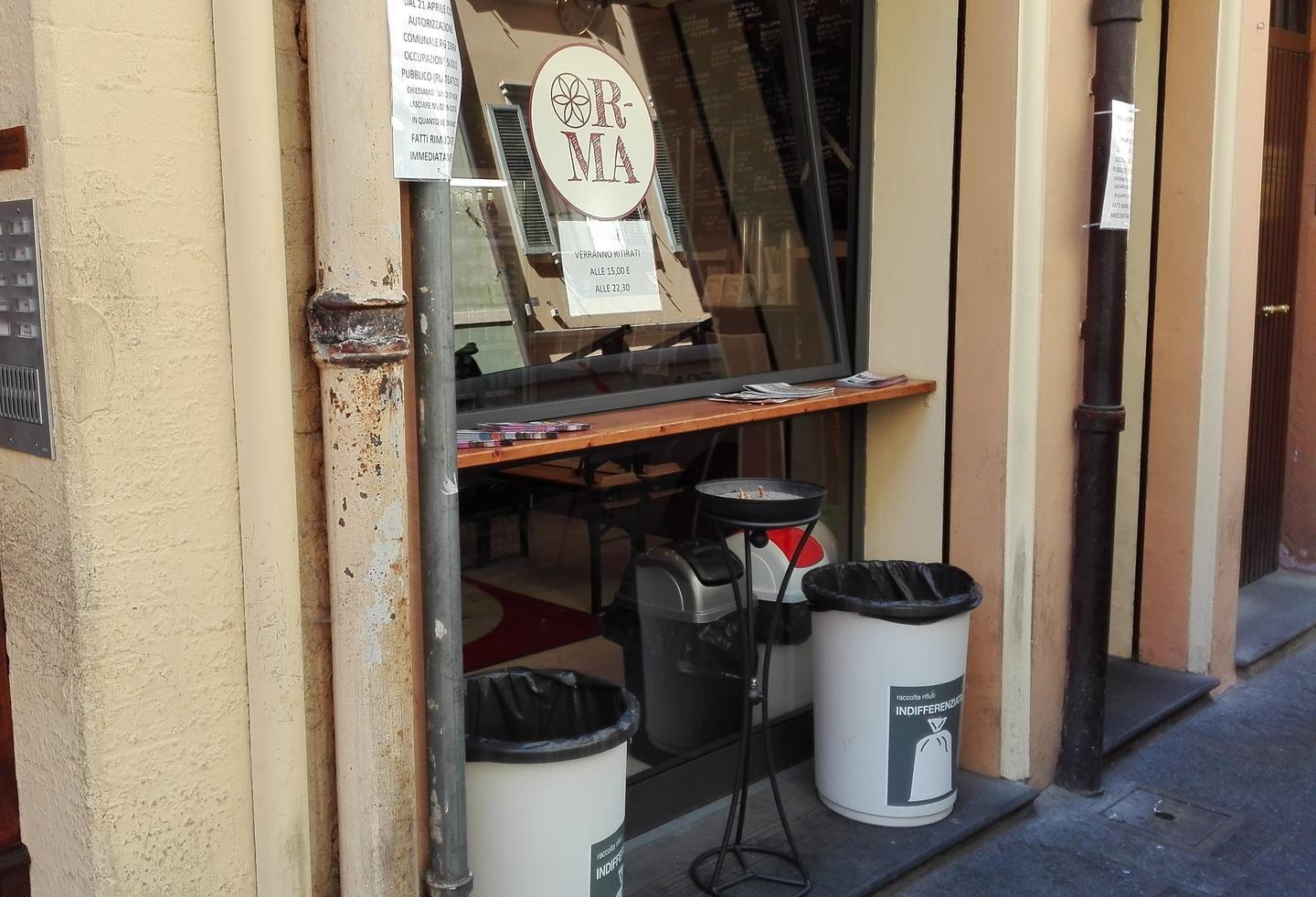 «Dehors, a Modena  la burocrazia ci sta uccidendo»  