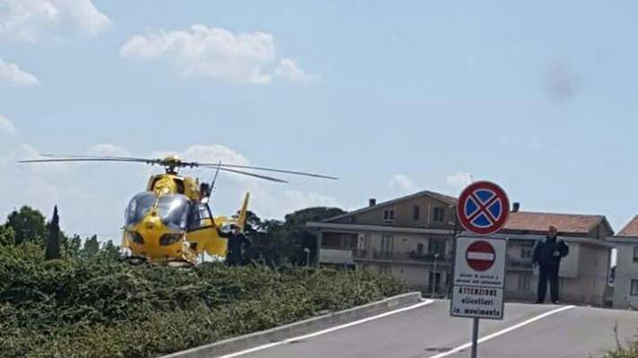 L'elicottero che ha trasferito la donna a Firenze