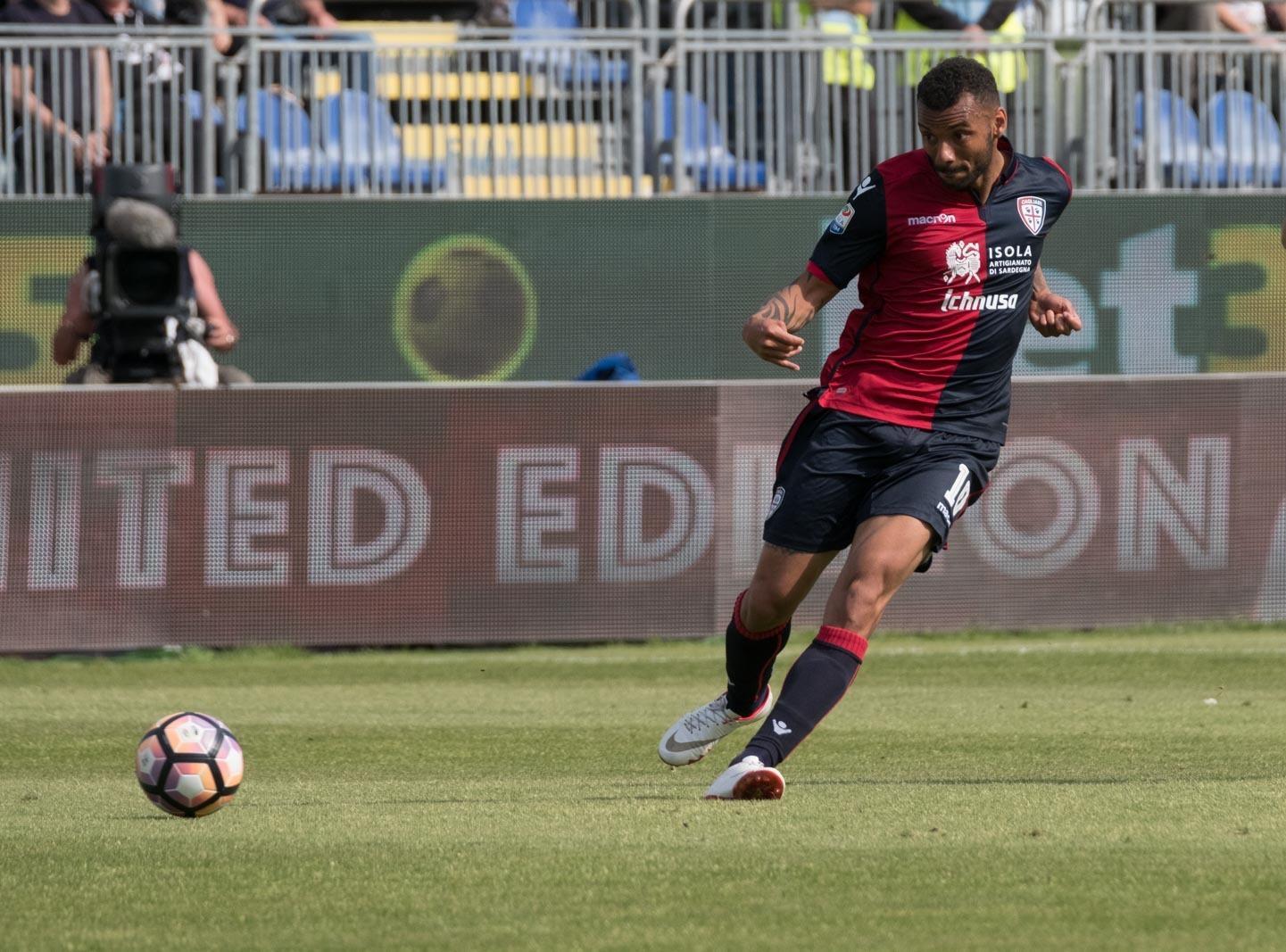 Joao Pedro in azione