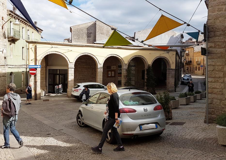 Tempio Libera accusa «In piazza De Andrè il degrado è totale» 