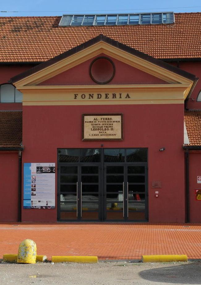 Polemica sul teatro L’assessora difende gli abbonamenti 