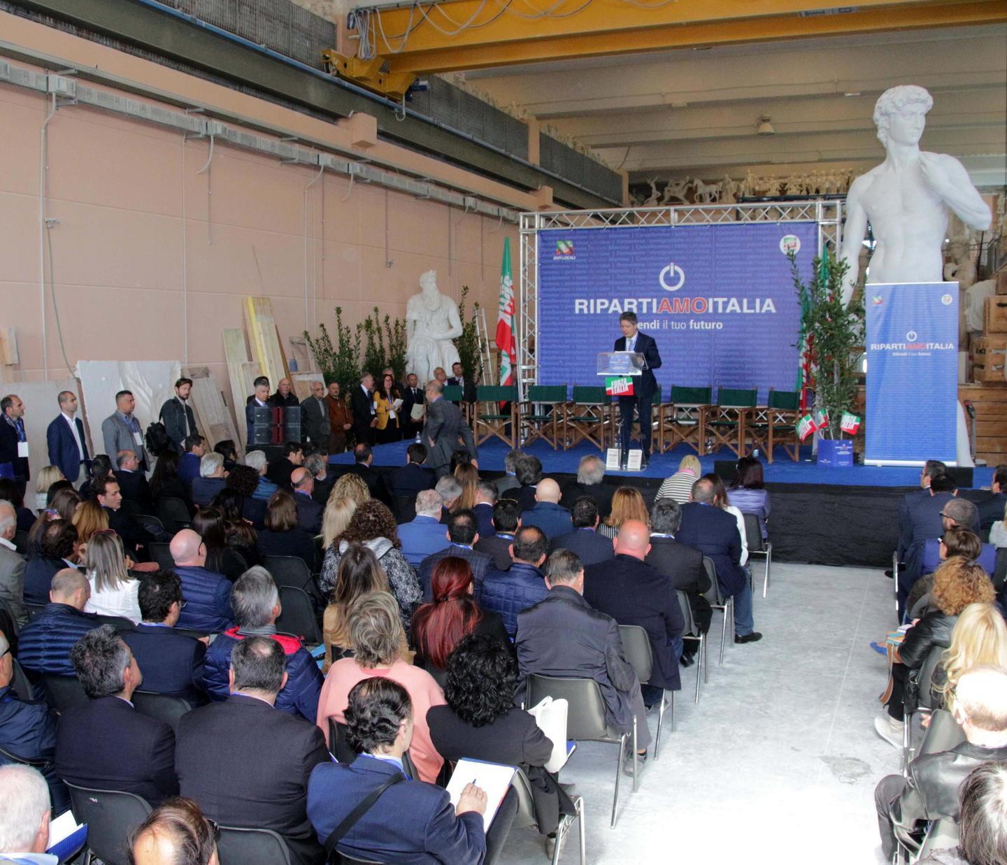 Berlusconi costretto a dare forfait Mallegni: un infortunio, tieni duro 