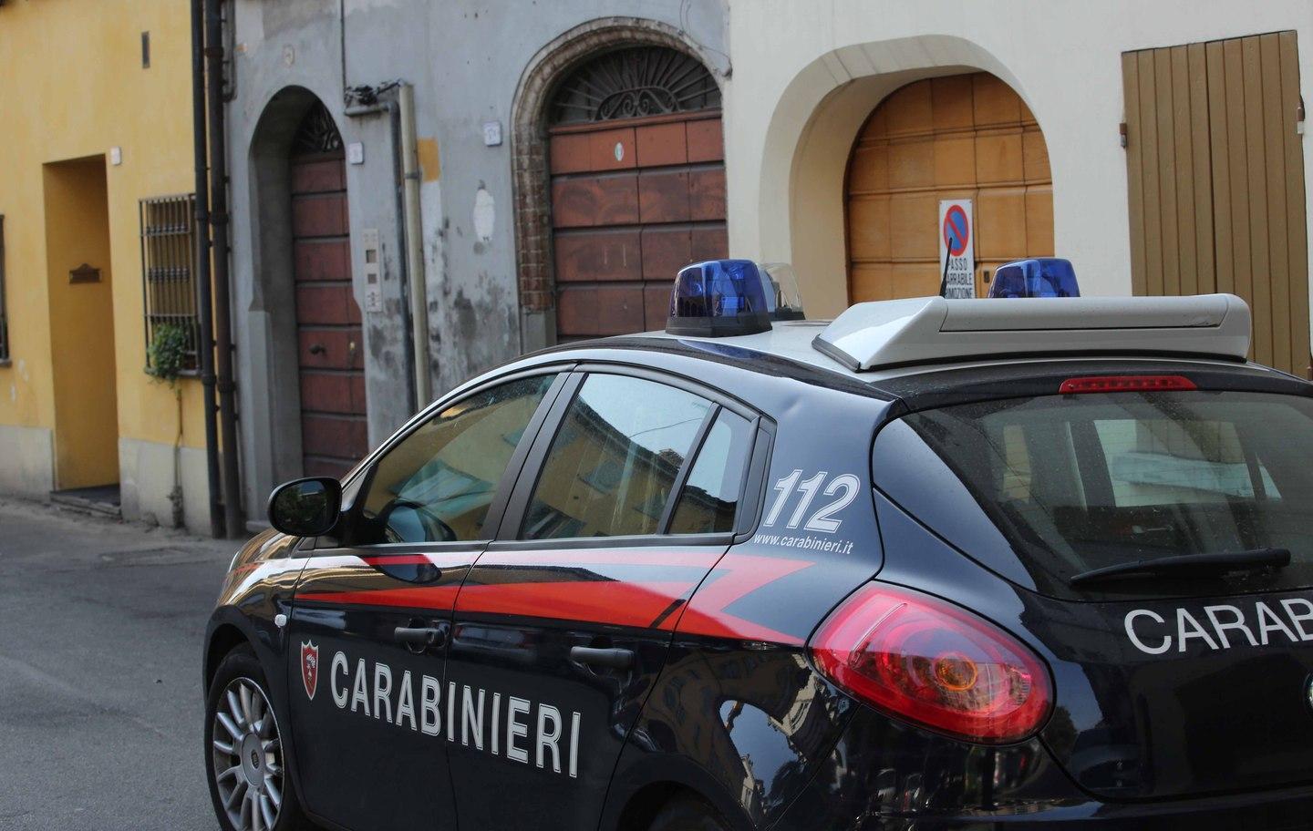 Faceva prostituire una ragazzina: arrestato 