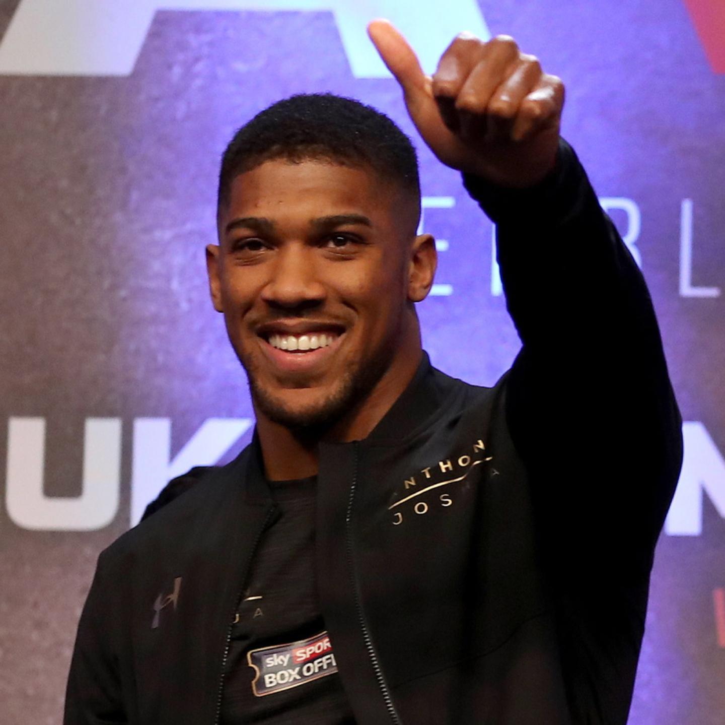 Pugilato, mondiale dei pesi massimi Joshua batte Klitschko per ko tecnico