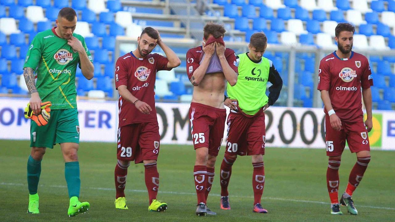Pioggia di fischi per la Reggiana