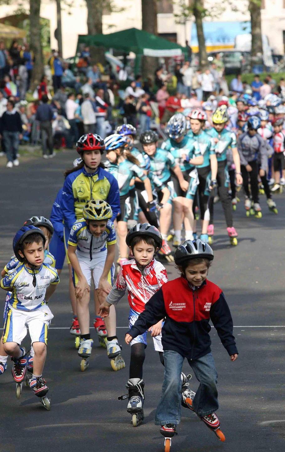 Piazza Ariostea circuito esclusivo per i pattinatori 