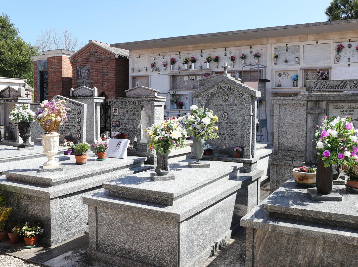 Nuovi furti sacrileghi al cimitero