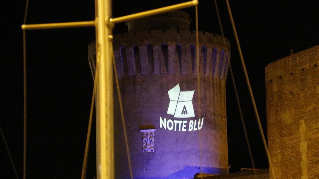 Notte blu e Notte bianca, agevolazioni a chi partecipa alle iniziative: ecco come