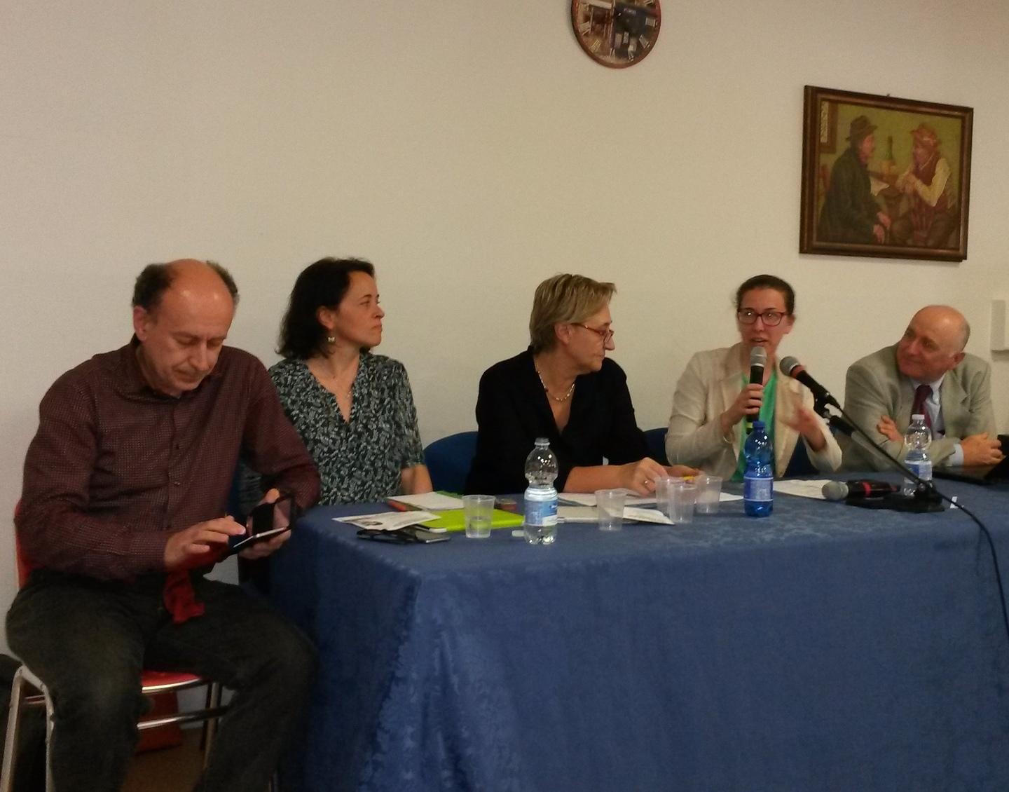 «Rischio privatizzazioni per la sanità del distretto» 