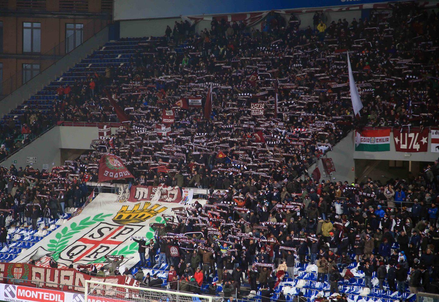 Maglia neutra per Reggiana e Parma 