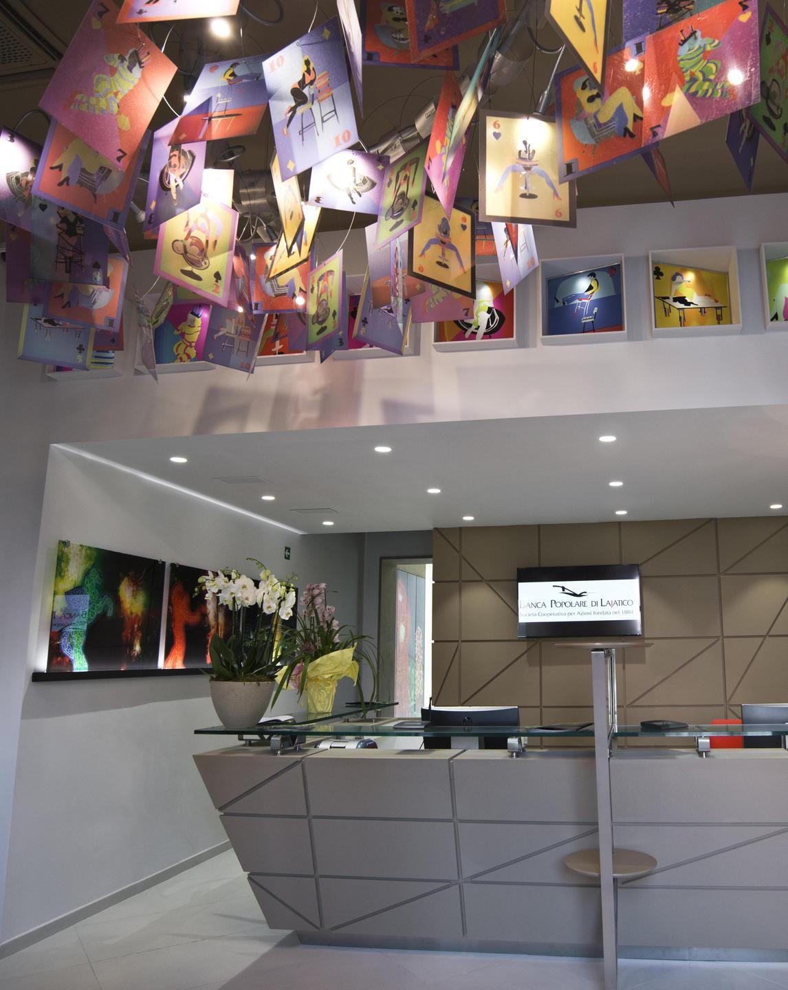 In banca come in una galleria d’arte moderna 